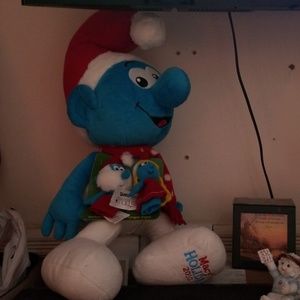 A about 16 inches tall smurf
